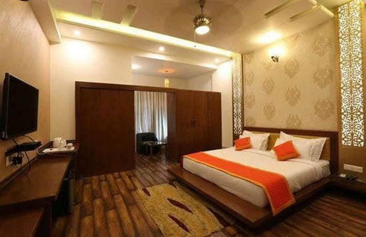 Hotel Golden Sands ジャイプール エクステリア 写真